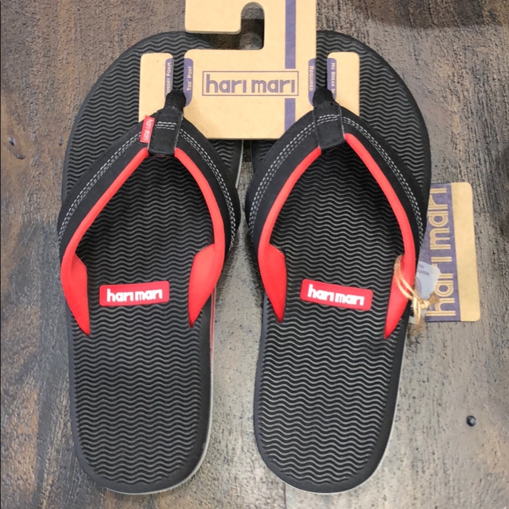 NWT HARI MARI FLIP FLOPS